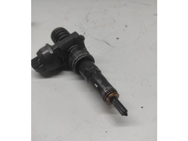 Vstřikovač 038130073BN   Volkswagen Caddy    Bls 