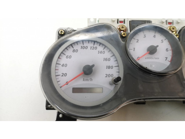 Přístrojová deska  Toyota RAV 4 (XA20) 2004 8380042A60  