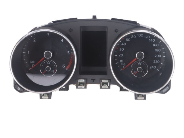 Панель приборов 5K0920871A Volkswagen Golf VI