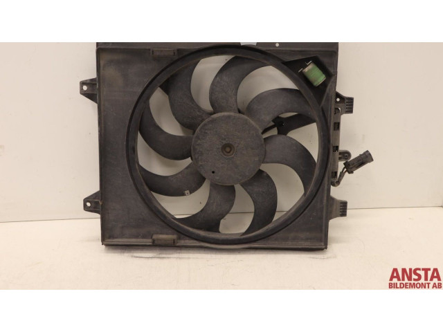 Вентилятор радиатора 52092163 Fiat 500L