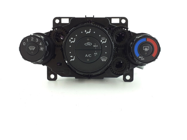 Блок управления кондиционера воздуха / климата/ печки (в салоне)       Ford Fiesta  2013 - 2017 года   