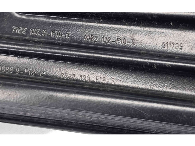 Pojistková skříňka Передний механический механизм для подъема окна 7182112 BMW 5 F10 F11 2012