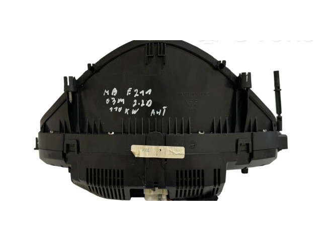 Přístrojová deska Mercedes-Benz E W211 2003 A2115405711, 110080250015