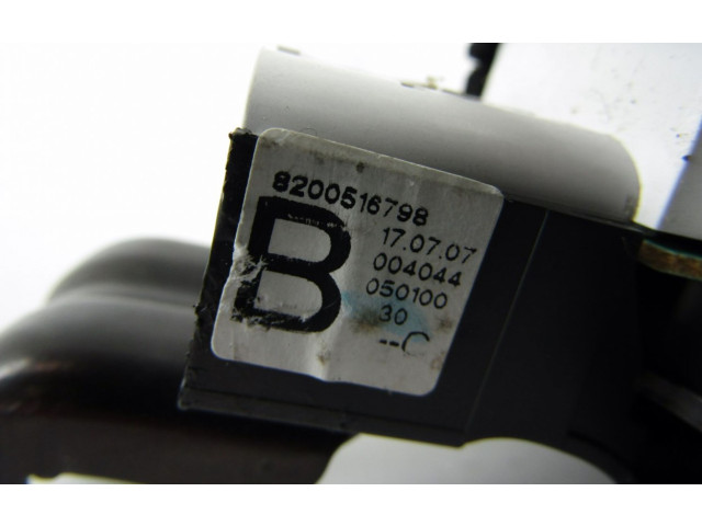 Панель приборов 8200516798   Renault Twingo II       