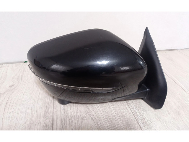 Zpětné zrcátko  Nissan Navara D23 2021    