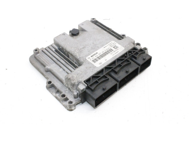 Блок управления двигателя 237106626R, 0281034037 Nissan NV300