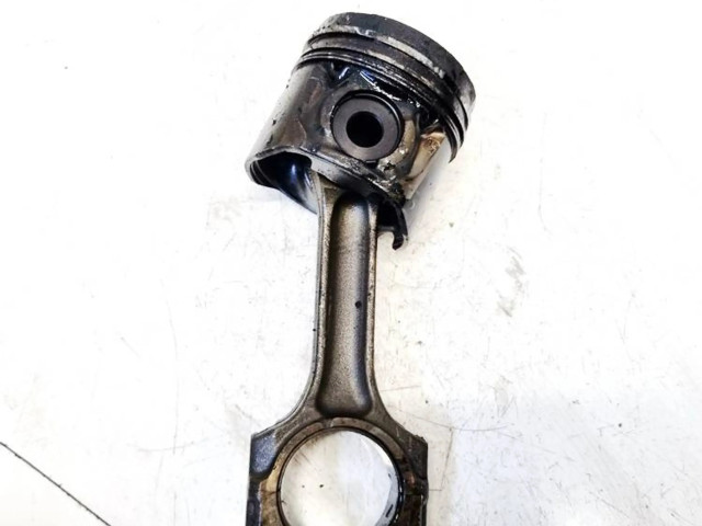 Píst Fiat Ulysse pro naftový motor 2.2