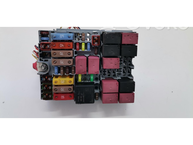 Блок предохранителей 51987784, 51987784 Jeep Renegade