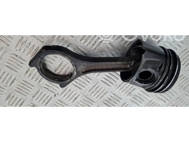  Поршень с шатуном    Land Rover Discovery 3 - LR3  