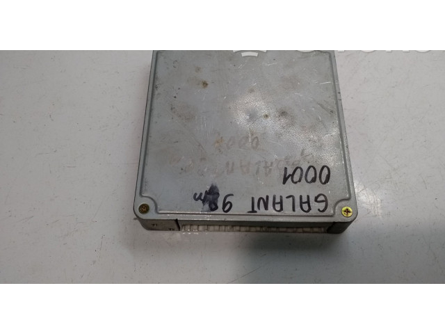 Блок управления двигателя MD333002   Mitsubishi Galant