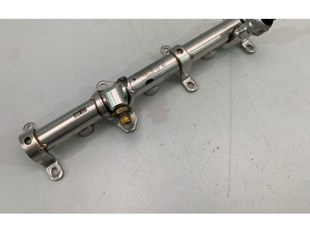 Топливная рампа 06M133316L Audi A5