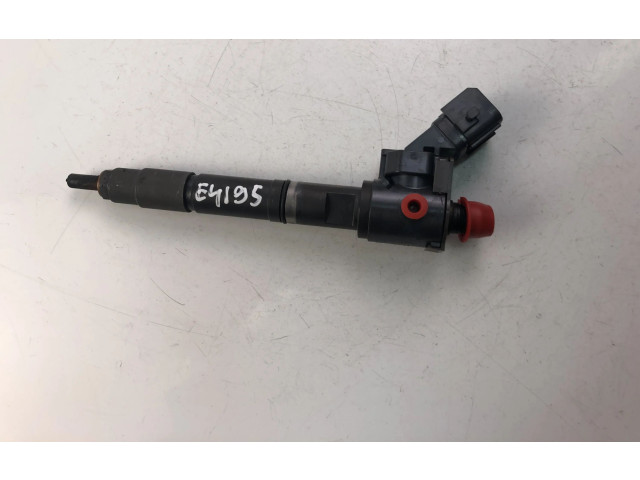 Форсунка 31405404    Volvo V70   