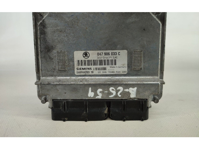 Блок управления двигателя 047906033C, 5WP44203   Skoda Fabia Mk1 (6Y)