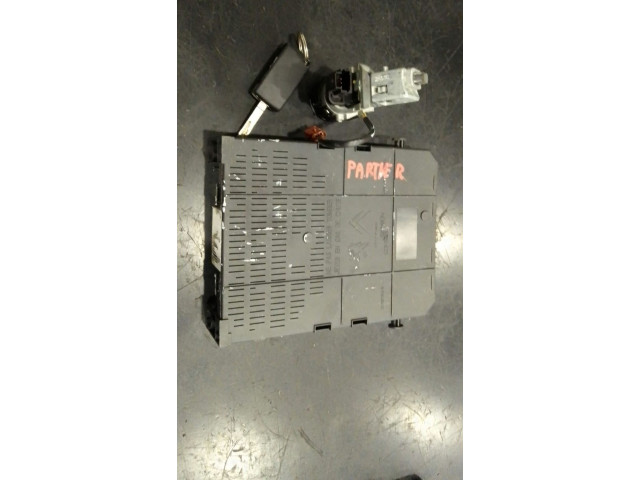 Комплект блоков управления    Peugeot Partner