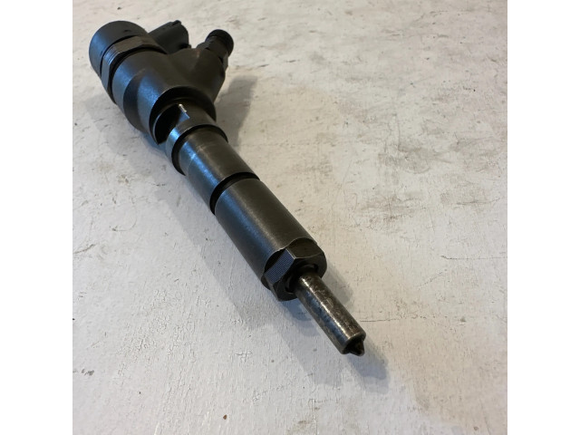 Vstřikovač 0445110044 Peugeot 406 pro naftový motor 2.0