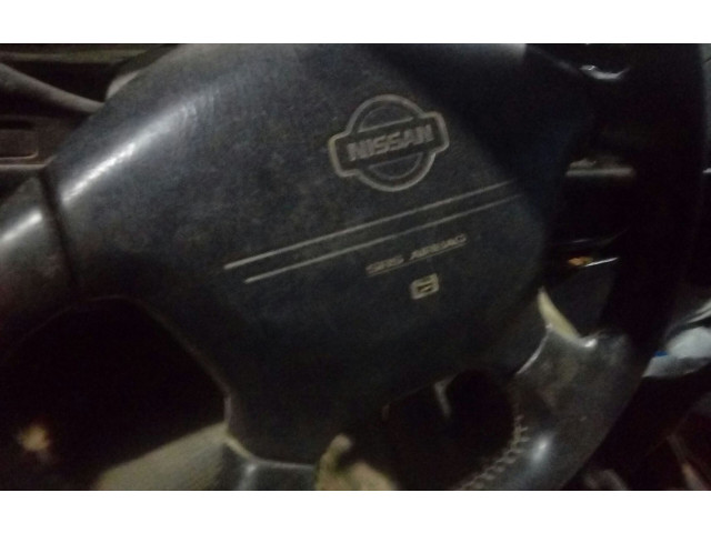 Přístrojová deska  Nissan PickUp 2001   