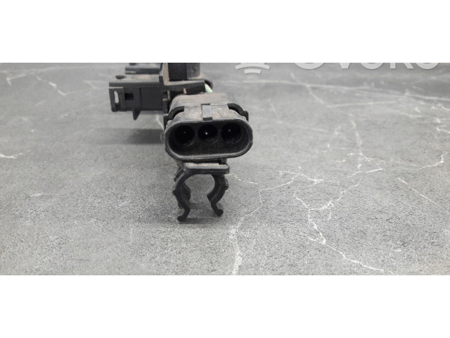 Топливная рампа    Renault Twingo II  