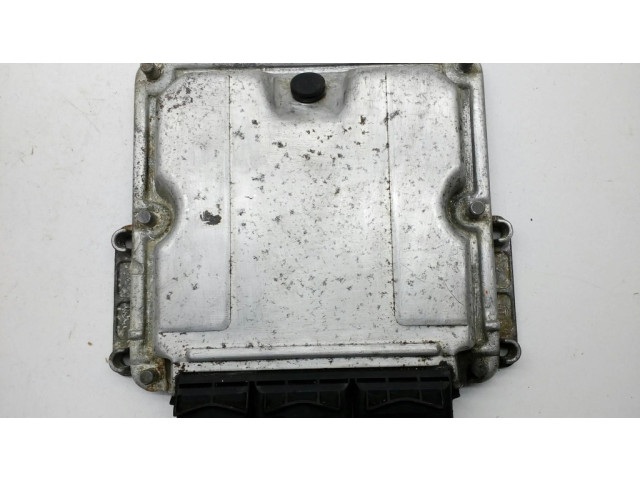 Řídící jednotka 0281010637 Renault Laguna II 2003