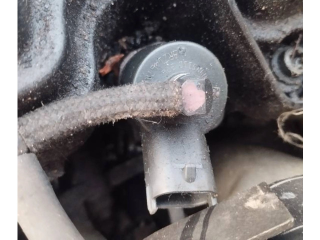 Vstřikovač 0445110276 Opel Zafira B