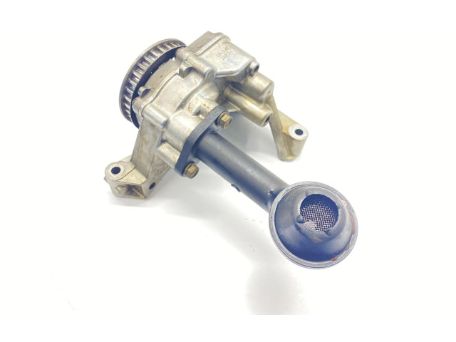 Масляный насос   03L115105C  Volkswagen PASSAT B6 