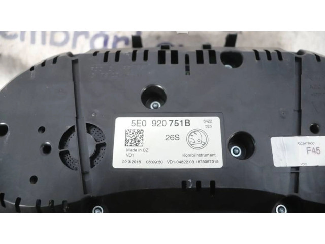Панель приборов 5E0920751B, 2232016 Skoda Octavia Mk3 (5E)