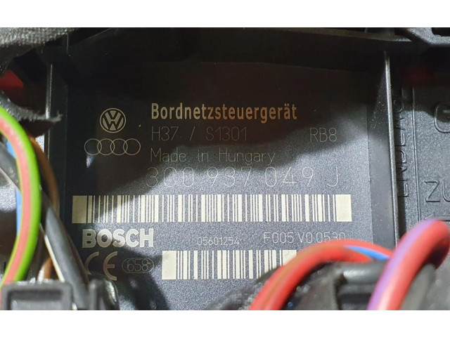 Pojistková skříňka 3C0937049J Volkswagen PASSAT