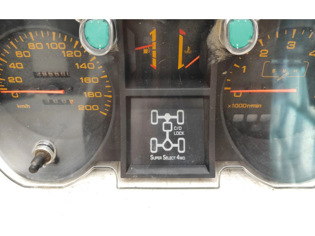 Přístrojová deska Mitsubishi Pajero 1992 MR115069, MR11366250