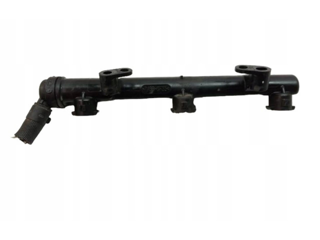 Топливная рампа 04C133313, MPI Skoda Fabia Mk3 (NJ)