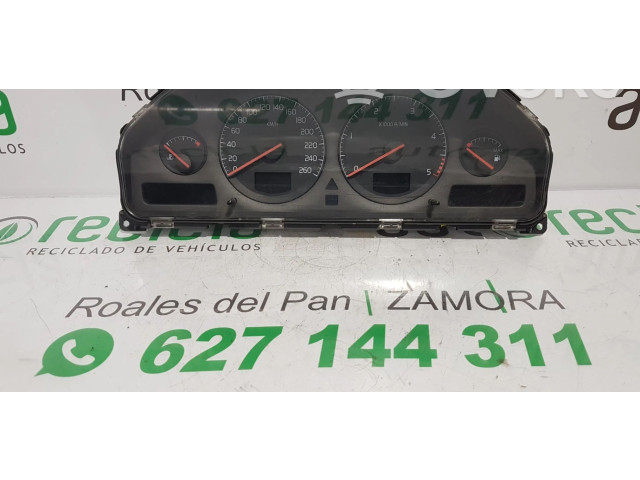 Панель приборов Volvo V70