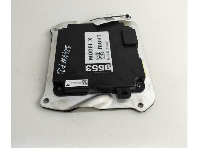 Vstřikovací lišta 105018300E   Tesla Model X    L1S 