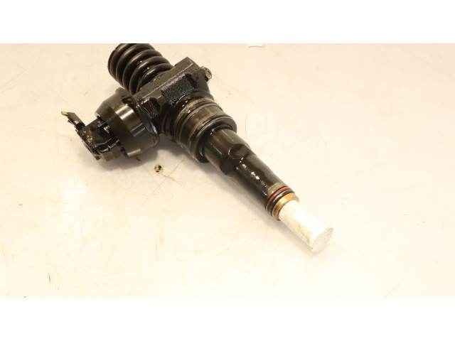 Форсунка 0414720215 Audi A3 S3 8P BKC