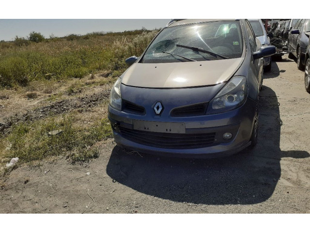 Комплект радиатора    Renault  Clio III  2005 - 2012 года