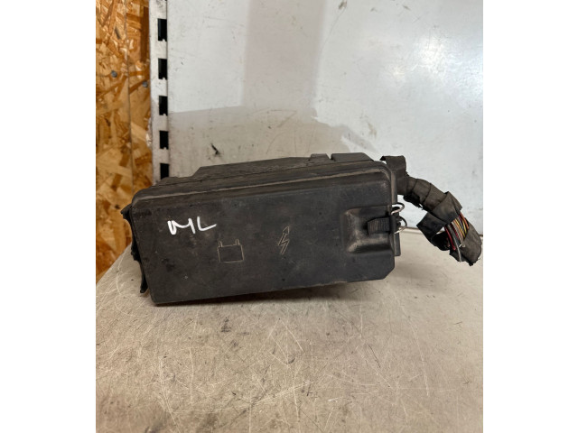 Блок предохранителей A1645404135, 0032572   Mercedes-Benz ML W164    