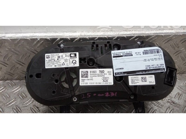 Панель приборов Audi Q2 -