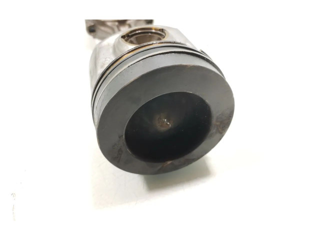 Поршень с шатуном Volkswagen Golf VII