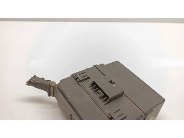 Блок предохранителей    Citroen C-Crosser    