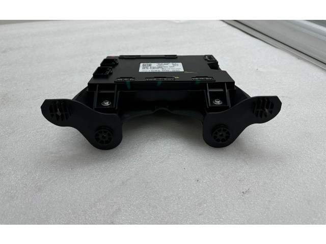 Блок комфорта 101090700G, 70054121 Tesla Model S