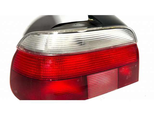 Задний фонарь левый 2496297    BMW 5 E39   1996-2003 года