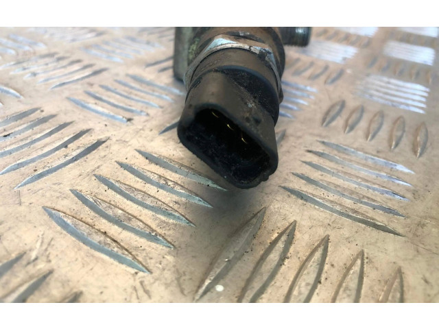 Топливная рампа 30622085, 000580L1   Volvo XC90  