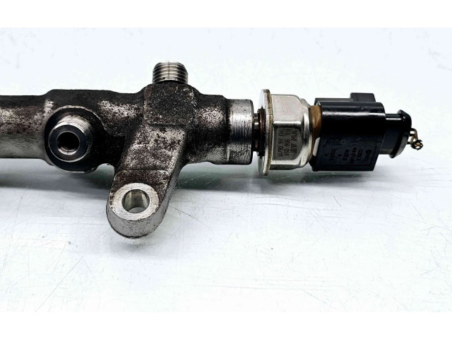 Топливная рампа 03L089M Volkswagen Jetta VI