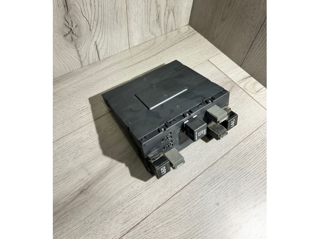 Блок комфорта 3C0937049AJ, 28107526 Skoda Octavia Mk2 (1Z)