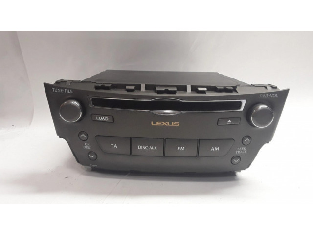 Радио/ проигрыватель CD/DVD / навигация