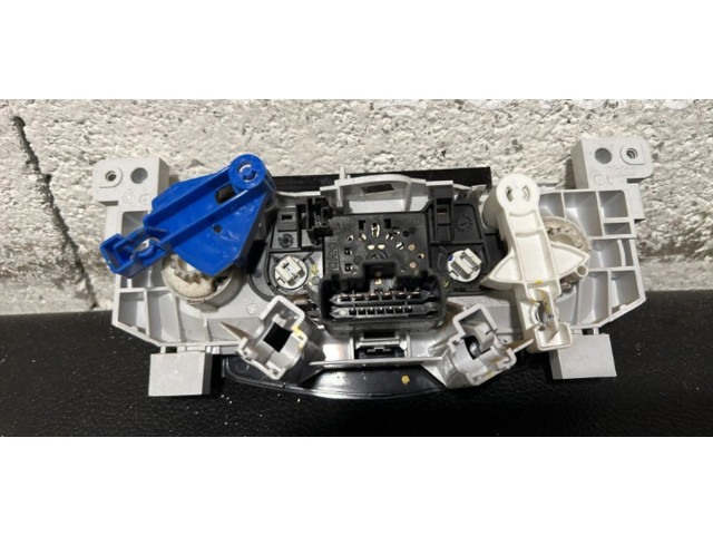 Блок управления климат-контролем Dacia Duster