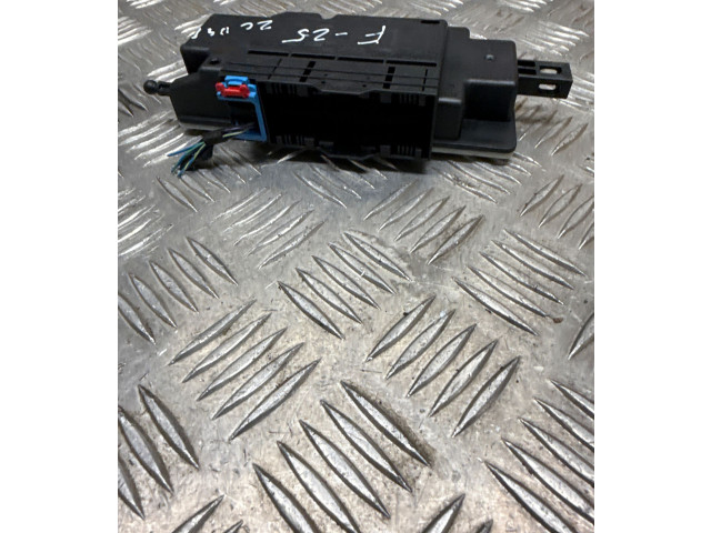 Блок подушек безопасности 9247024, L1997WS BMW X3 F25