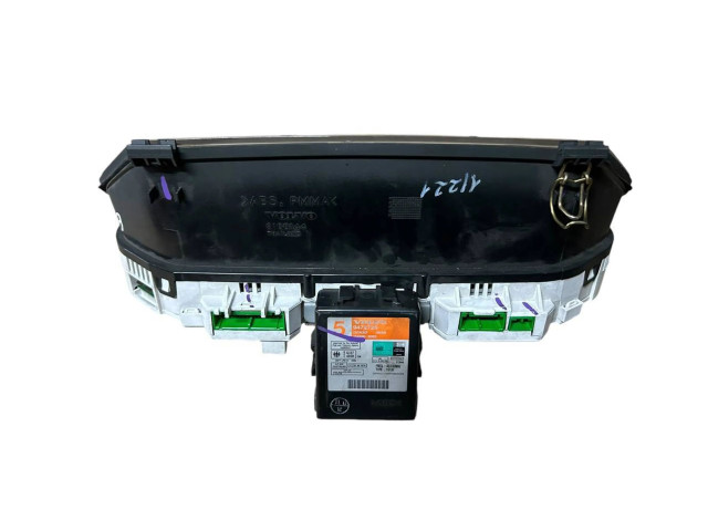 Панель приборов 9168144, 9472725   Volvo V70       