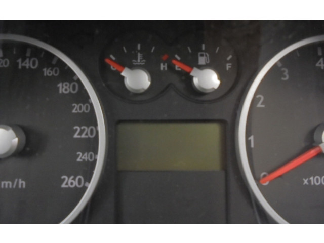 Панель приборов 94003-2C765, 94003-2C765 Audi Coupe