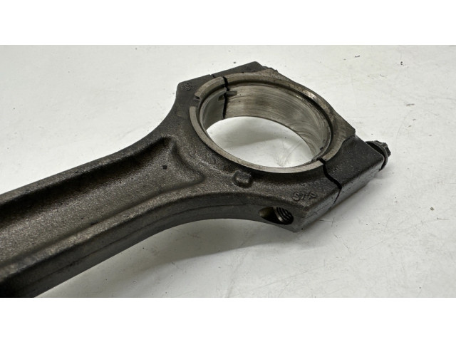 Píst BMW 5 G30 G31 pro naftový motor 2.0