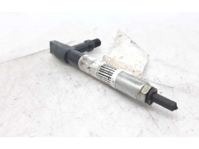 Vstřikovač RF2A13H50   Mazda 323 F     