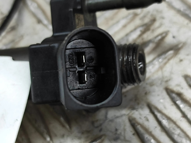 Vstřikovač 8571565, 0445118037 BMW 7 G11 G12 pro naftový motor 3.0