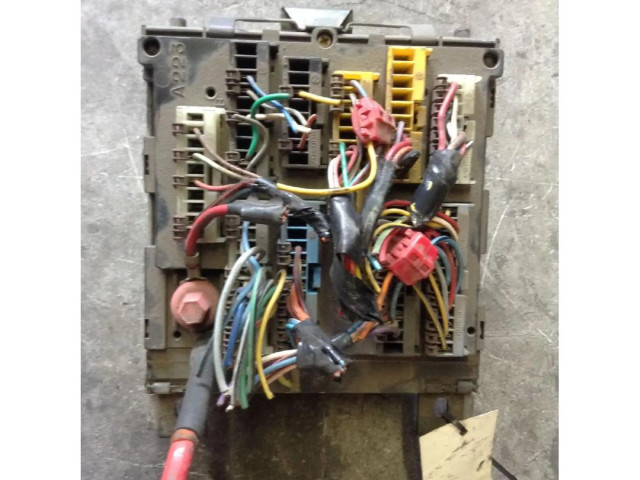 Блок предохранителей Fiat Coupe